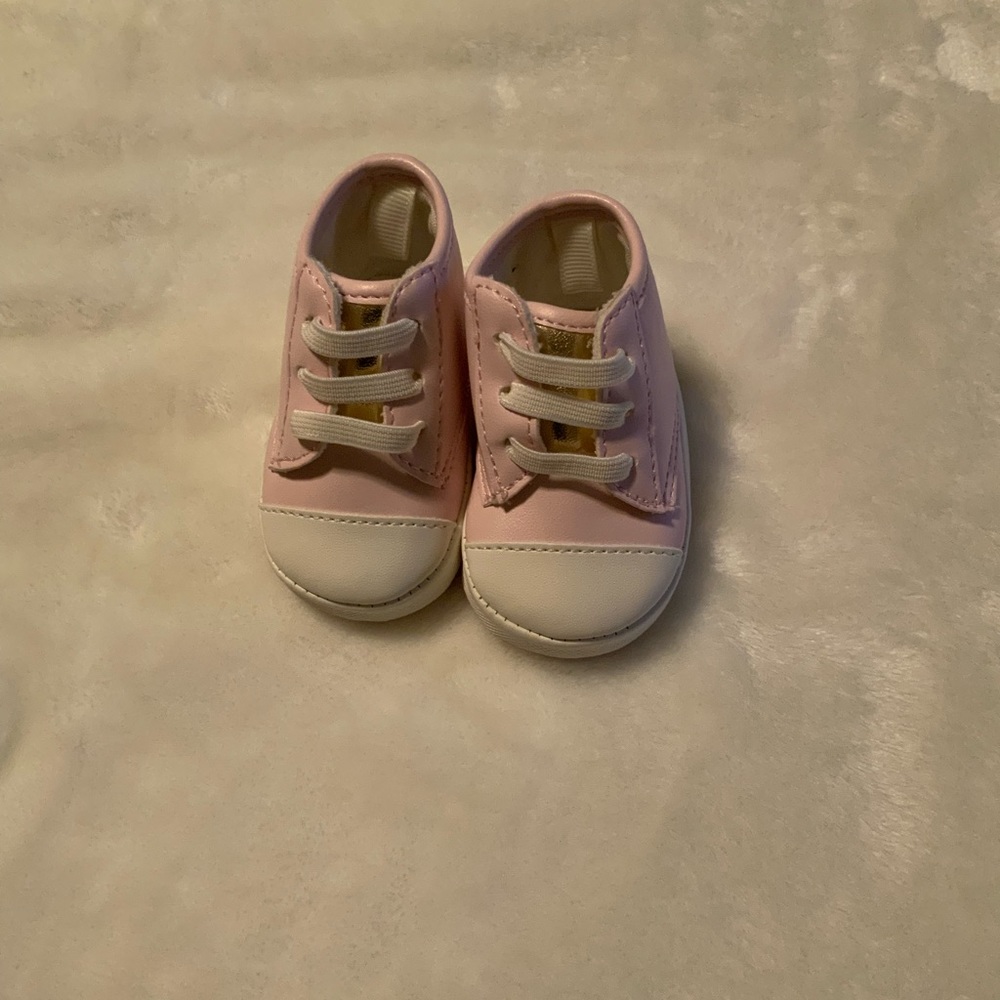 FIRST IMPRESSIONS NEWBORN 0 BABY SHOE